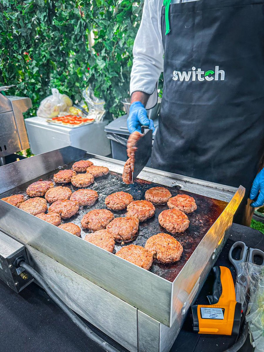 Switch_foods's tweet photo. Our plant-based burgers and kebabs are sizzling fresh off the grill! 🌿🍔
Taste it soon!
 
#SwitchForGood
#SwitchFoods #PlantBased https://t.co/ki4nGTET75