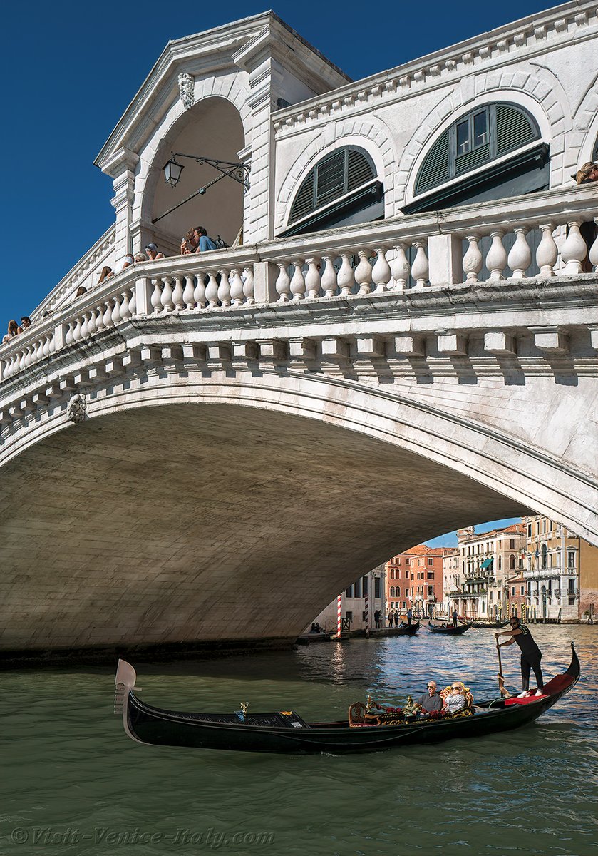Gondola under the Rialto Bridge in Venice #Venice #veniceitaly