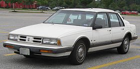 MuscadineBLine's tweet photo. Post the car you drove in highscool. We we’ll go first. Chuck in the Oldsmobile. G in the explorer. https://t.co/Afbb4slZ0z