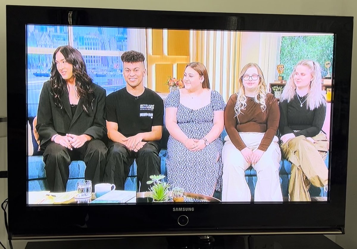 FroodJunior's tweet photo. Did you catch me and my friends from ‘UNITY’ on ITV @thismorning with @AlisonHammond &amp; @radioleary talking all things @BGT &amp; GOLDEN BUZZER? Thanks for having us on the show, was an honour. @JelliStudios #UnitedByDance #BGT #BoysCanDance https://t.co/ZXc9F7Zn91