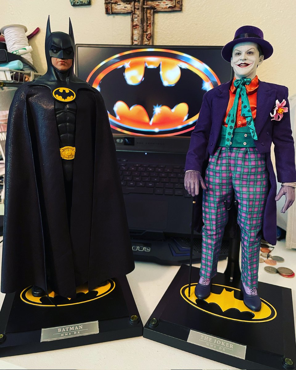 #batman
#timburton #movie #statues #michaelkeaton #jacknicholson (2/3)