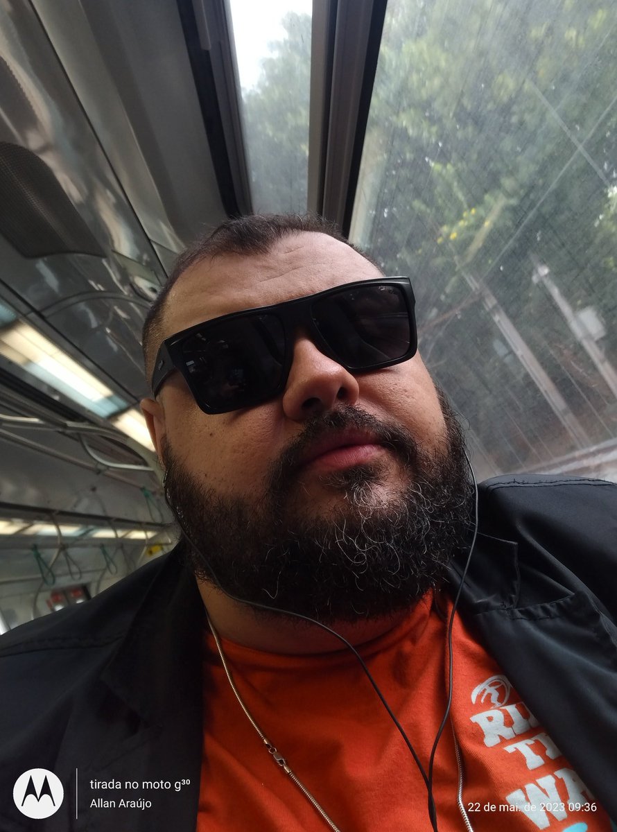 allanaraujo_013's tweet photo. Bom dia, bora pro dia 🐼🤙🏻
#bomdia #goodmorning #goodvibes #bear #bears #cub #cubber #beard #beards #barba https://t.co/wQuVq2uQ25