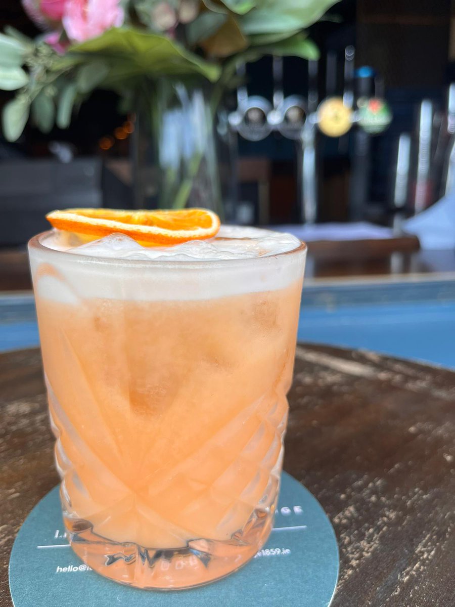 TheBridge1859's tweet photo. The Black Barrel Sour from our new Summer cocktail menu🍹

For bookings contact hello@thebridge1859.ie 
Walk-ins also welcome!

#thebridge1859 #cocktailmenu https://t.co/GSkDumxeEW