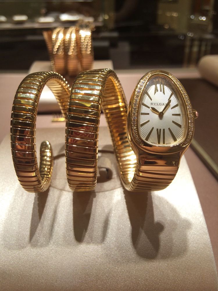 the bvlgari serpenti watch