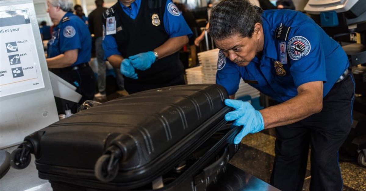 Airport hacks you should know before your next getaway...

za.investing.com/magazine/airpo…