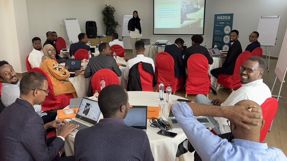 Nomadilab's tweet photo. 💡 Today we kicked-off our 3-day technical coordination committee! This is what we did:
🔸Connected with our colleagues on the HADDA programme
🔸Reframed priorities for strengthened Somali health information management systems. @MoH_Somalia
#NomadiLab #DigitalHealth https://t.co/wgEMr748wb