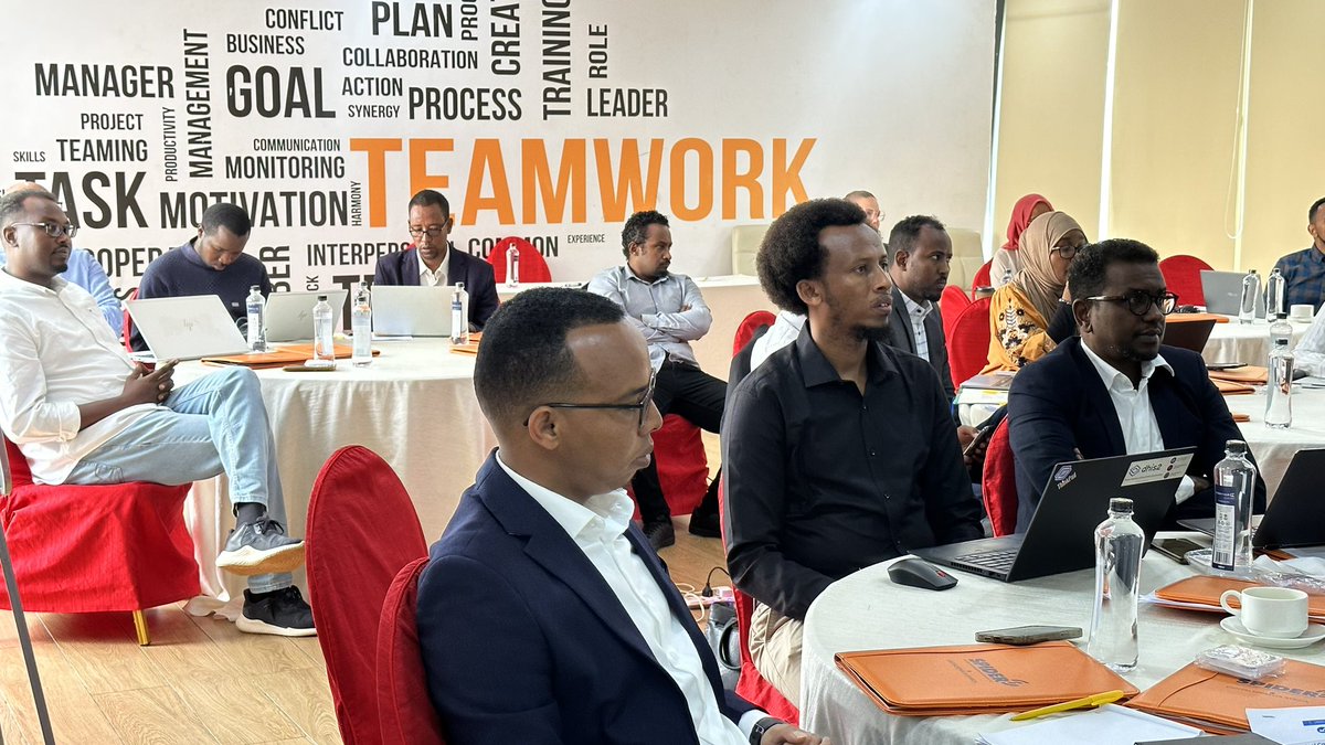 Nomadilab's tweet photo. 💡 Today we kicked-off our 3-day technical coordination committee! This is what we did:
🔸Connected with our colleagues on the HADDA programme
🔸Reframed priorities for strengthened Somali health information management systems. @MoH_Somalia
#NomadiLab #DigitalHealth https://t.co/wgEMr748wb