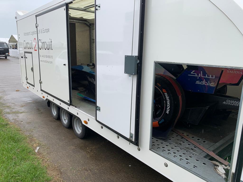 We delivered this Formula E Gen 3 car to the Hankook tyres stand at Sywell Aerodrome, Northants, on Friday afternoon in readiness for the weekend's Super Car Fest.
Some fantastic weather to make sure the show was a real hit.
#CoveredCarTransport #FormulaE #SuperCarFest