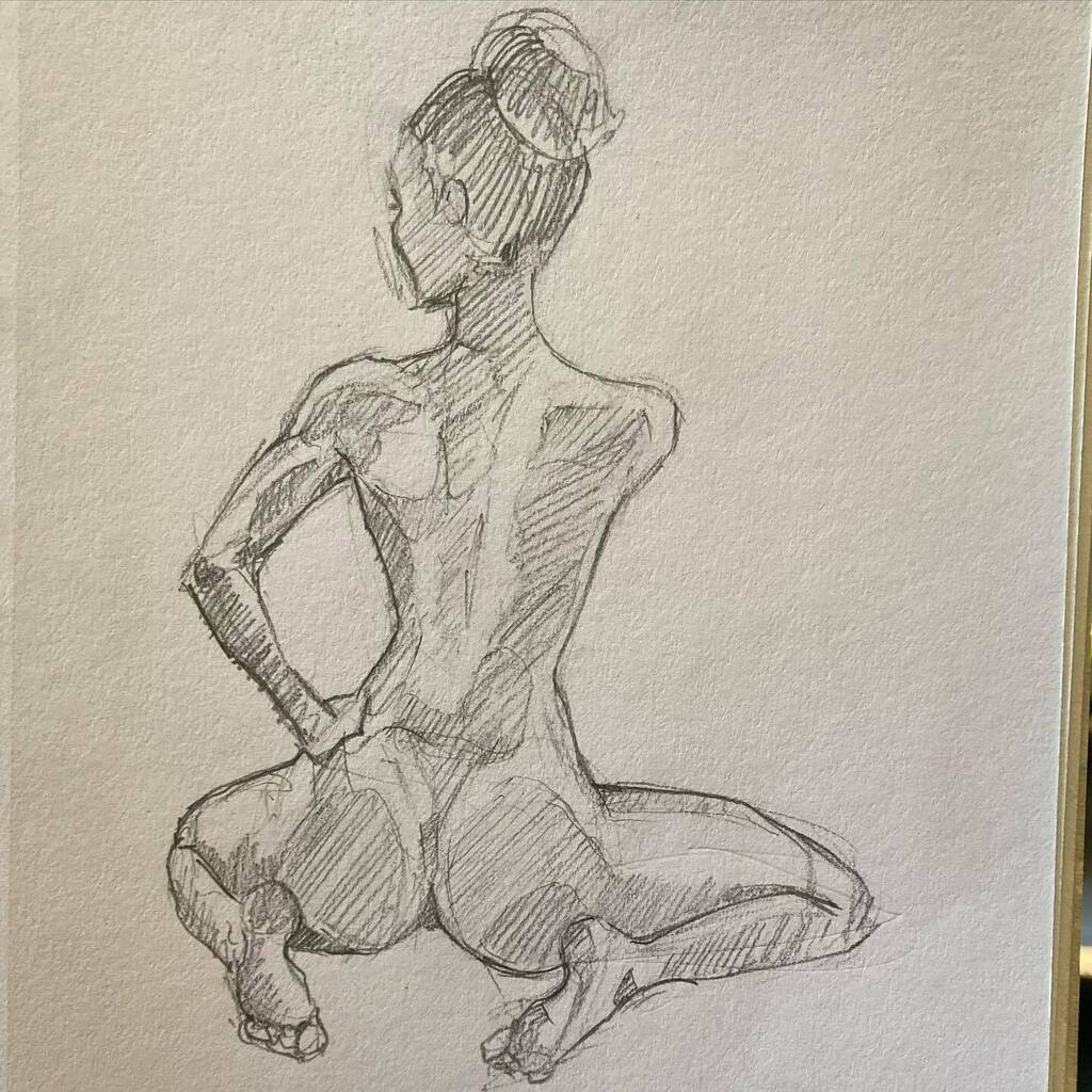 GLifedrawing's tweet photo. Some of Saturdays quick poses! Thank you @artmuse_diana for posing for us! #lifedtawing #surreylifedrawing #guildfordlifedrawing #wokinglifedrawing #godalminglifedrawing #surreyarts #guildfordarts #lifedrawing https://t.co/6VcV6wNDVW