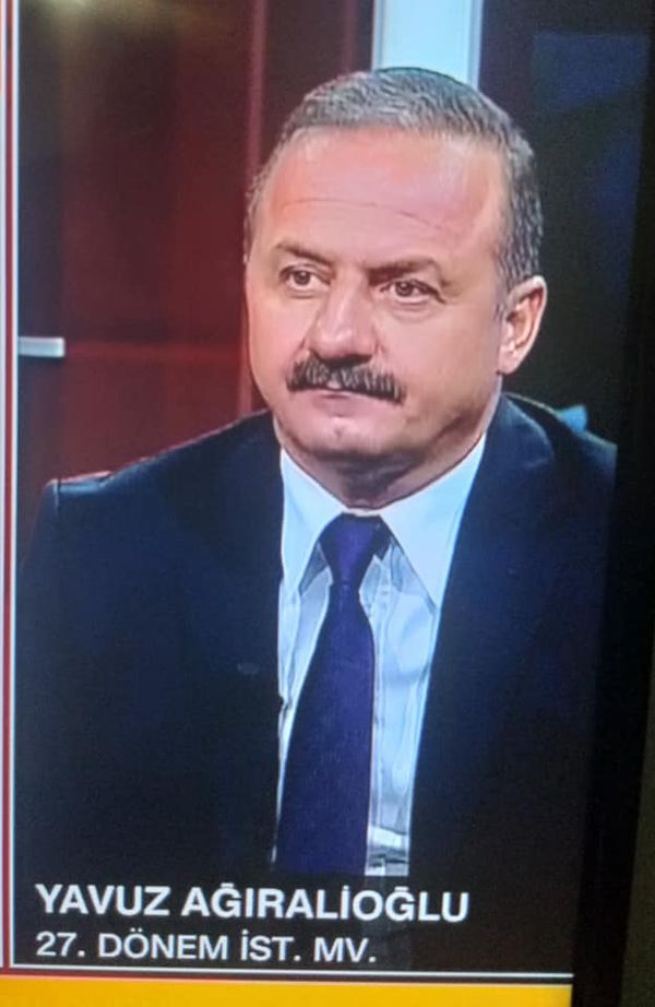 Ahmet Hakan:
Kime oy vereceksiniz?
Yavuz Ağıralioglu:
'Lafın tamamı deliye söylenir.
Kılıçdaroğlu'na oy vermeyeceğim'
'Bütün teröristler sizin(muhalefetin) mevzide duruyor.'
'Siyasette vefa önemlidir. Recep Tayyip Erdoğan 'ın vefası onu sevmeyenlerce bile dillendirilen bir…