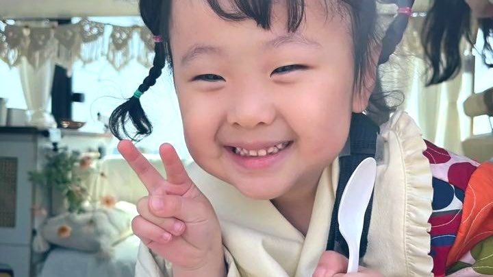 insywrites's tweet photo. — day care taker 🍼

as a full-time working, single mom, seulgi was able to manage it on her own, until she was called to work on-site. so her mom helped her by hiring her a day care taker service. 

a seulhun short filo au https://t.co/BIhmVVDfzq