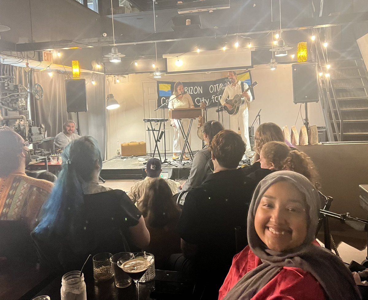Stoked to have been a part of the @HorizonOttawa 3 yr anniversary fundraiser Saturday! Here’s to many more years of organizing to create a better city for us all! ✊

Et @moonfruitsmusic étaient épatants! ❤️

#HorizonOttawa #Ottawa #ottpoli
