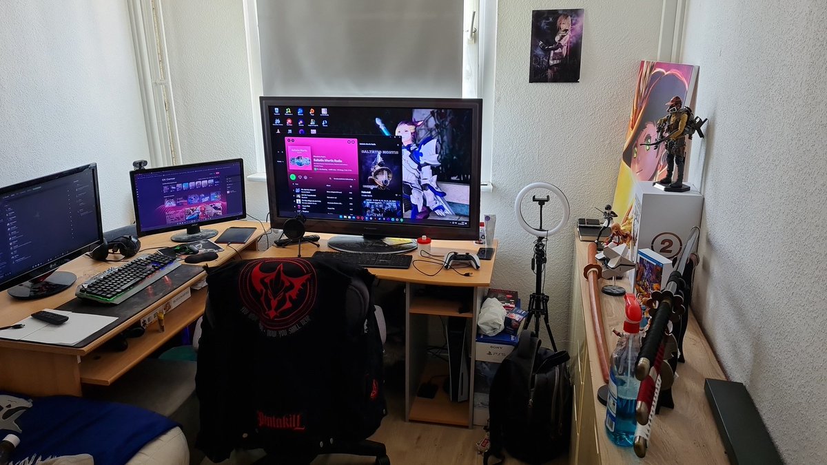 kurozockt's tweet photo. Kleines update: so sieht meine gaming Ecke nun aus 😁
#gaming #aufgeräumt #twitchbeginner #streamer #streaming https://t.co/h2wQk2TY9h