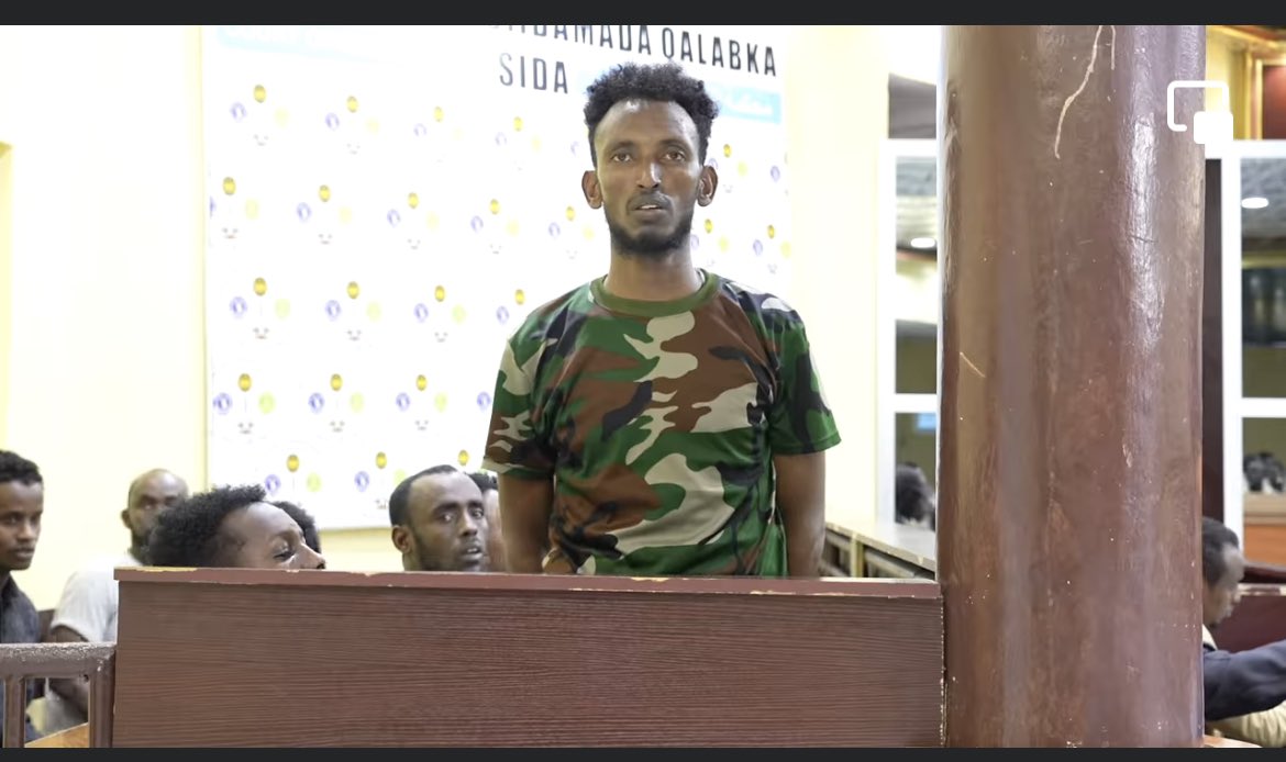 sntvnews1's tweet photo. The National Armed Forces Court has on Monday sentenced four soldiers to death for  killing six civilians and two security forces after they opened fire on a vehicle carrying #Mogadishu’s Yaqshid district commissioner at Sinay junction, on February 27, 2023.
#Somalia https://t.co/EMQzMclW3K
