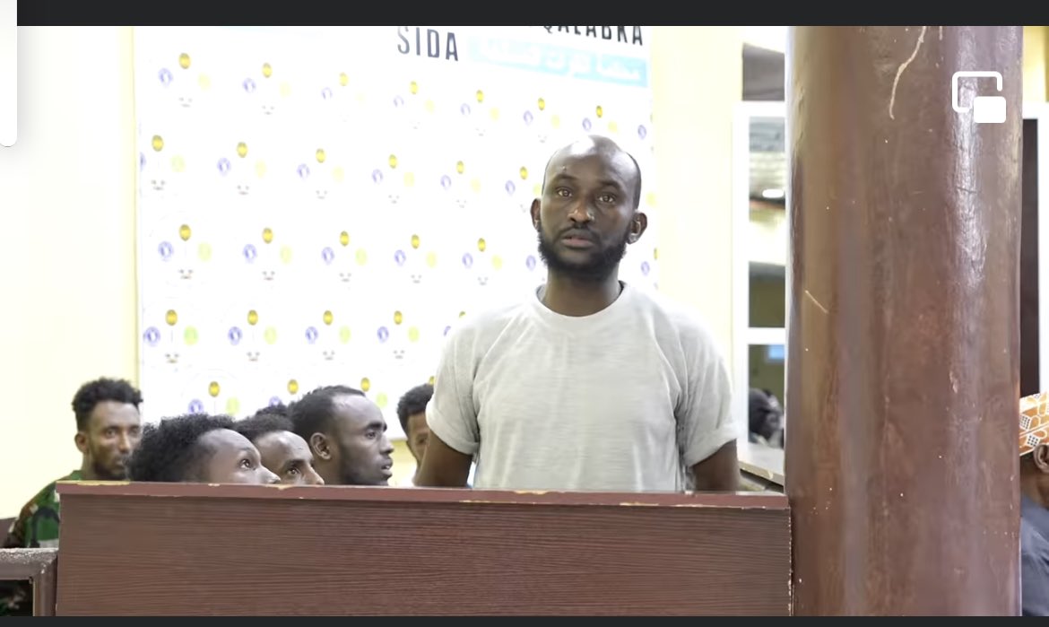 sntvnews1's tweet photo. The National Armed Forces Court has on Monday sentenced four soldiers to death for  killing six civilians and two security forces after they opened fire on a vehicle carrying #Mogadishu’s Yaqshid district commissioner at Sinay junction, on February 27, 2023.
#Somalia https://t.co/EMQzMclW3K
