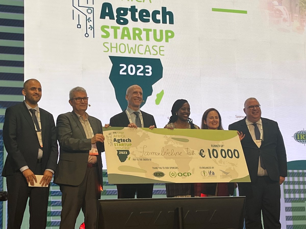 FertilizerNews's tweet photo. The runner up of the IFA / UM6P Africa AgTech Startup Showcase 2023 is Farmer Lifeline Technologies! Congratulations Esther Kimani and team! #IFA2023 https://t.co/5CKWXi9U6T