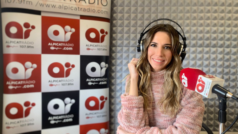 laxarxa's tweet photo. 🎙️@sabinapedros presenta 'Parlem-ne Alpicat'.

📻Un programa d'@alpicatradio amb entrevistes a personatges del municipi.

🗓️De dilluns a divendres a les 9h https://t.co/BjVUTzrNCJ