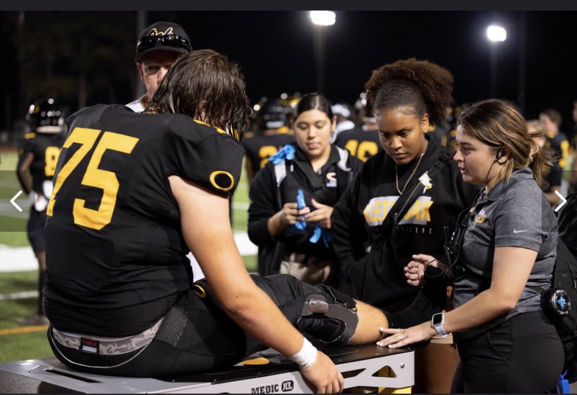 KristynLawler's tweet photo. After 5 wonderful years, this week I will be ending my time at Klein Oak. I am so thankful for all the coaches, athletes, admin and student trainers that have made Texas feel like a 2nd home. Thank y’all so everything and feel free to reach out to me on here 💛🖤 https://t.co/39j7c8neoI