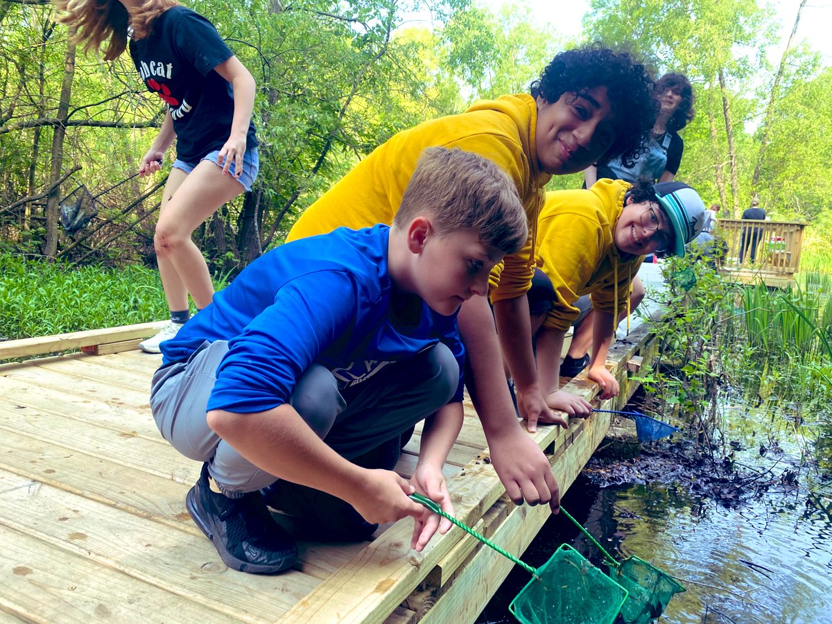 Fun catching tadpoles at Wintergarden Park! @BGParks @ERadabaughBGCS #bobcatproud #bgms