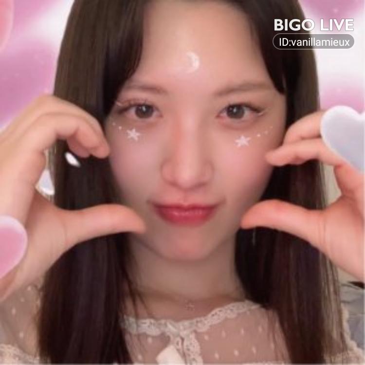 BeeeBlock's tweet image. Venha assistir a livestream do바닐라 no #BIGOLIVE e faça novos amigos! slink.bigovideo.tv/ZM37rD