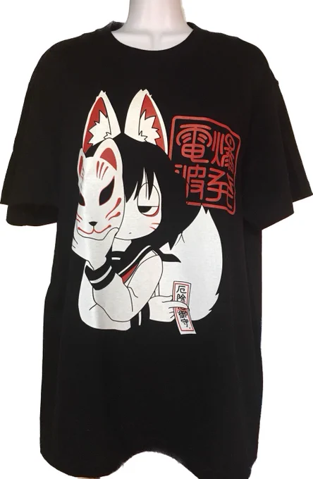 6月にこちらの狐Tシャツ、BOOTH(  )にて再販します。シルクスクリーンです。サイズはLとXLです!よろしくお願いいたします