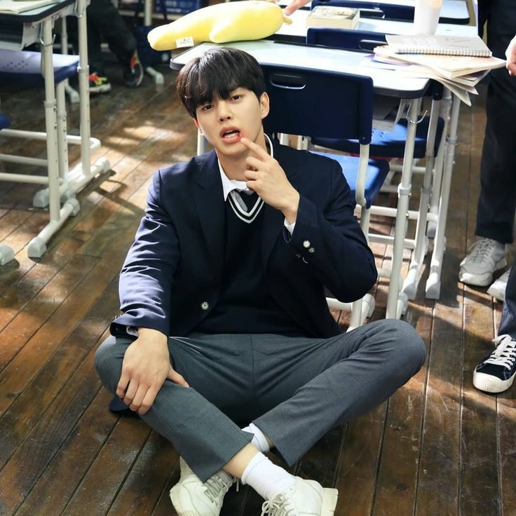 Se eu passaria em um teste de fidelidade com eles? Eu claramente seria reprovada! 

Não me julguem...