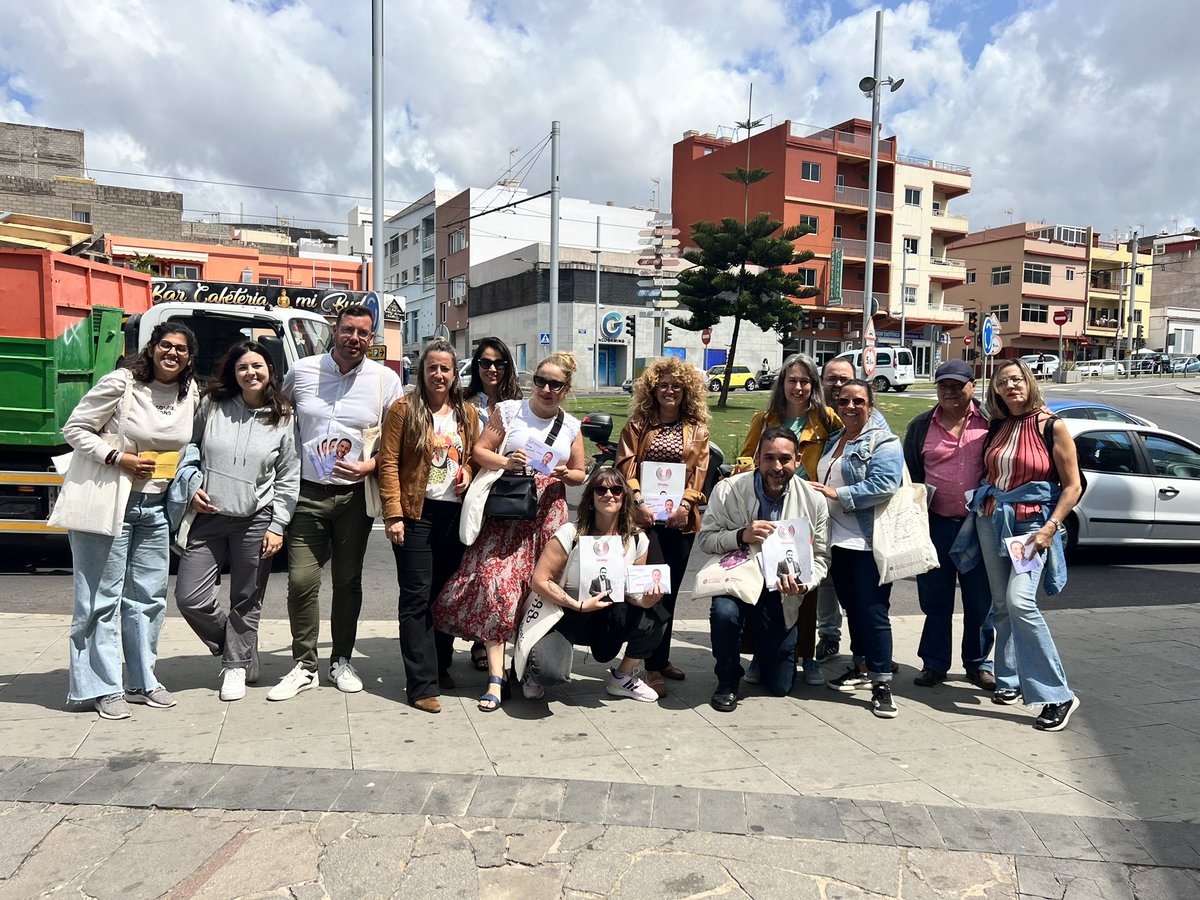 Unidas_sepuede's tweet photo. ¡Última semana de campaña electoral! 📢El #EquipoValiente está difundiendo el trabajo y metas para el próximo mandato, hoy recorrimos las calles de Taco. 

¡Tenemos más de 600 ideas para construir #LaLagunaValiente!  

Tu voto cuenta, elige un futuro valiente para La Laguna. 🗳️ https://t.co/kC0mdgYu6W