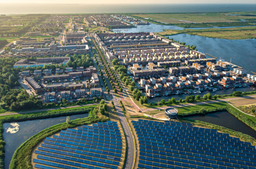 e3g's tweet photo. The Green Deal Industrial Plan (GDIP) encompasses the final pieces of #EuropeanGreenDeal we will see from the current European Commission. 

Our latest briefing shares recommendations for the co-negotiators to strengthen the #GDIP and mitigate the risks👇 
https://t.co/n7QpbyK2T6 https://t.co/uzPKQcZLho