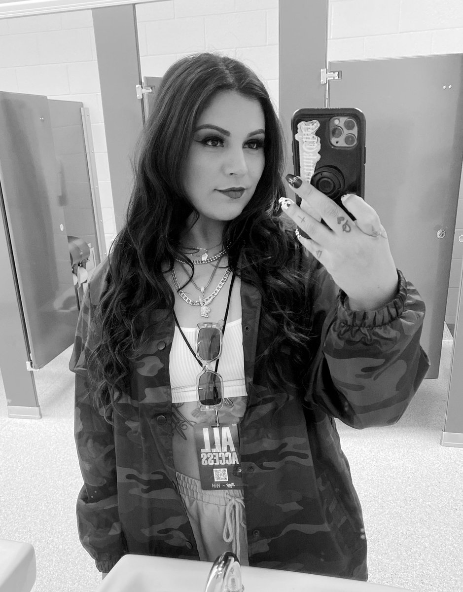 Samantha jo Fox tweet media