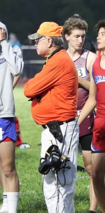 sportsinkansas's tweet image. After nearly 40 years of starting middle school and high school track meets, Randy Renoud started his last race last night at the 3A Regionals at West Franklin. Randy is retiring for being a track starter. Thank you for your dedication to middle and high school sports/athletes,…