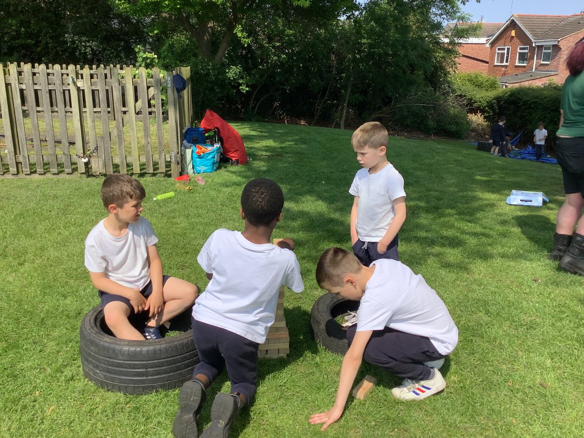 IPMATTowngate's tweet photo. We had amazing last Forest School session in Year 2. We got to choose between several different activities, using all the skills we have learnt this half term. #class2tpa #forestschooltpa #outdoorlearningtpa https://t.co/Kk3amxamSC