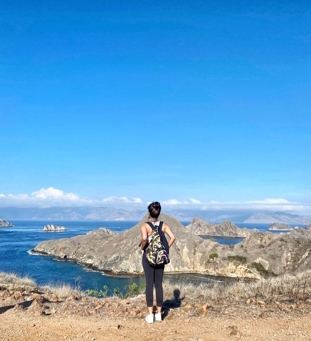 Are you proud to be indonesian? Because I am. 🤎 
#visitindonesia #pulaupadar #labuanbajo  #wonderfulindonesia