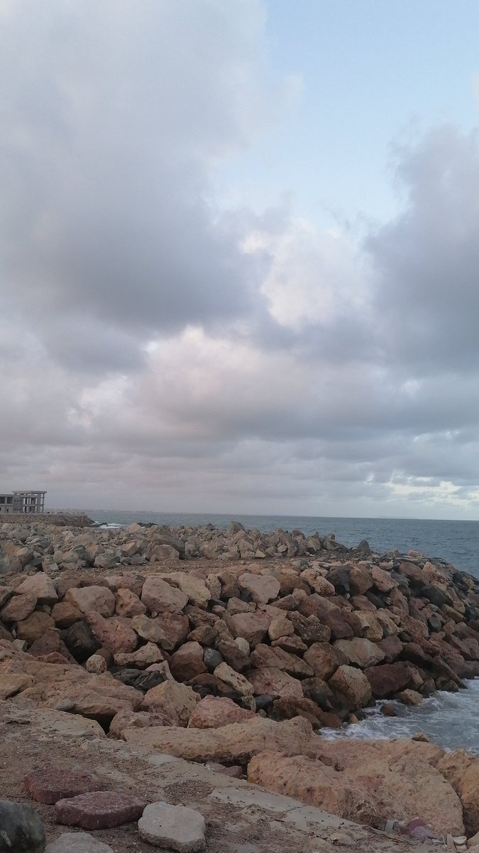 اجواء بحريه مع 🌿.... وش ناقص؟