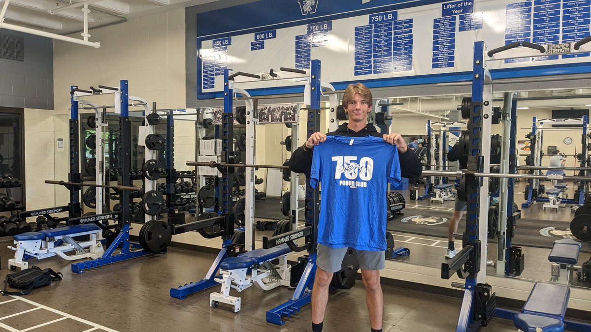 WCAPower's tweet photo. Congrats to Guy Matthews for making the 750lb club! #pillar8 @AthleticsWCA https://t.co/mxlKsvtwH8