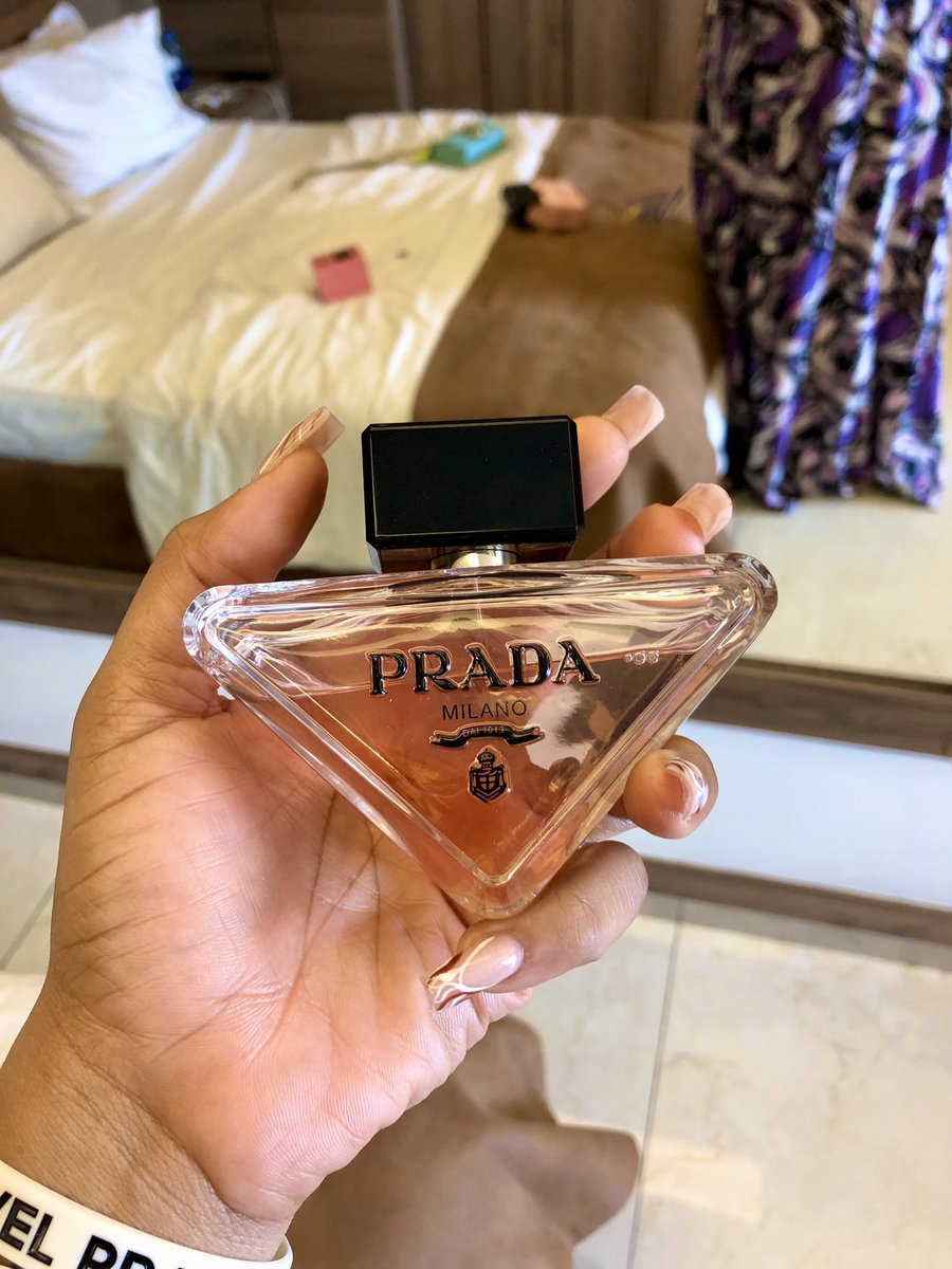 The birthday girl   The scent of the day

Alles gute für mich 🤎