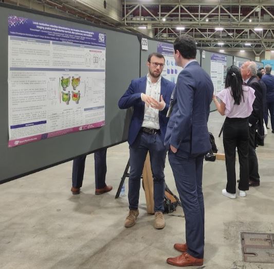 📚 Last but not least, <a href="/EricInvers/">Eric</a> shared "Conduction velocities determined by non-invasive electrocardiographic imaging predict arrhythmia-free survival after pulmonary vein isolation." This study is a stride towards the future where recurrence prediction is possible!🔮
