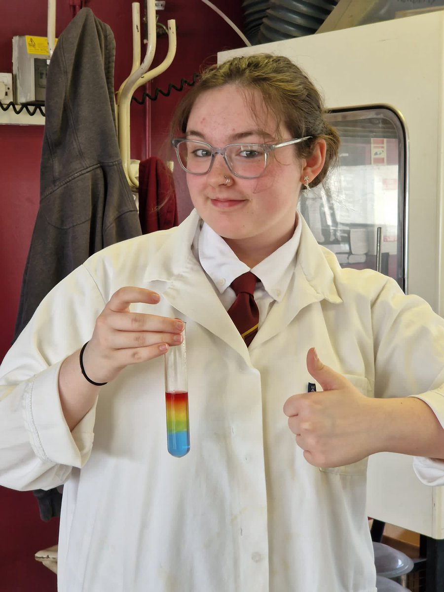 BA_Science1's tweet photo. Lab skills chasing rainbows today as they explore their perseverance and independent thought 🌈 https://t.co/PZCsgilRzb