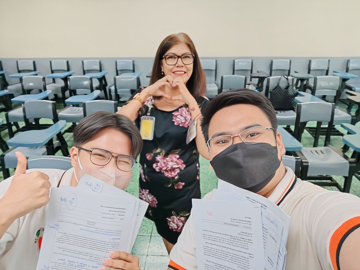 1E1blockada's tweet photo. 1FM - The Two M's, Marky and Marvin with Ma'am Amur at Ma'am Elen for the Filipino Major💛🧡

#1FMx1E1 #1FM #1FM2023 https://t.co/OR2LupvJMa