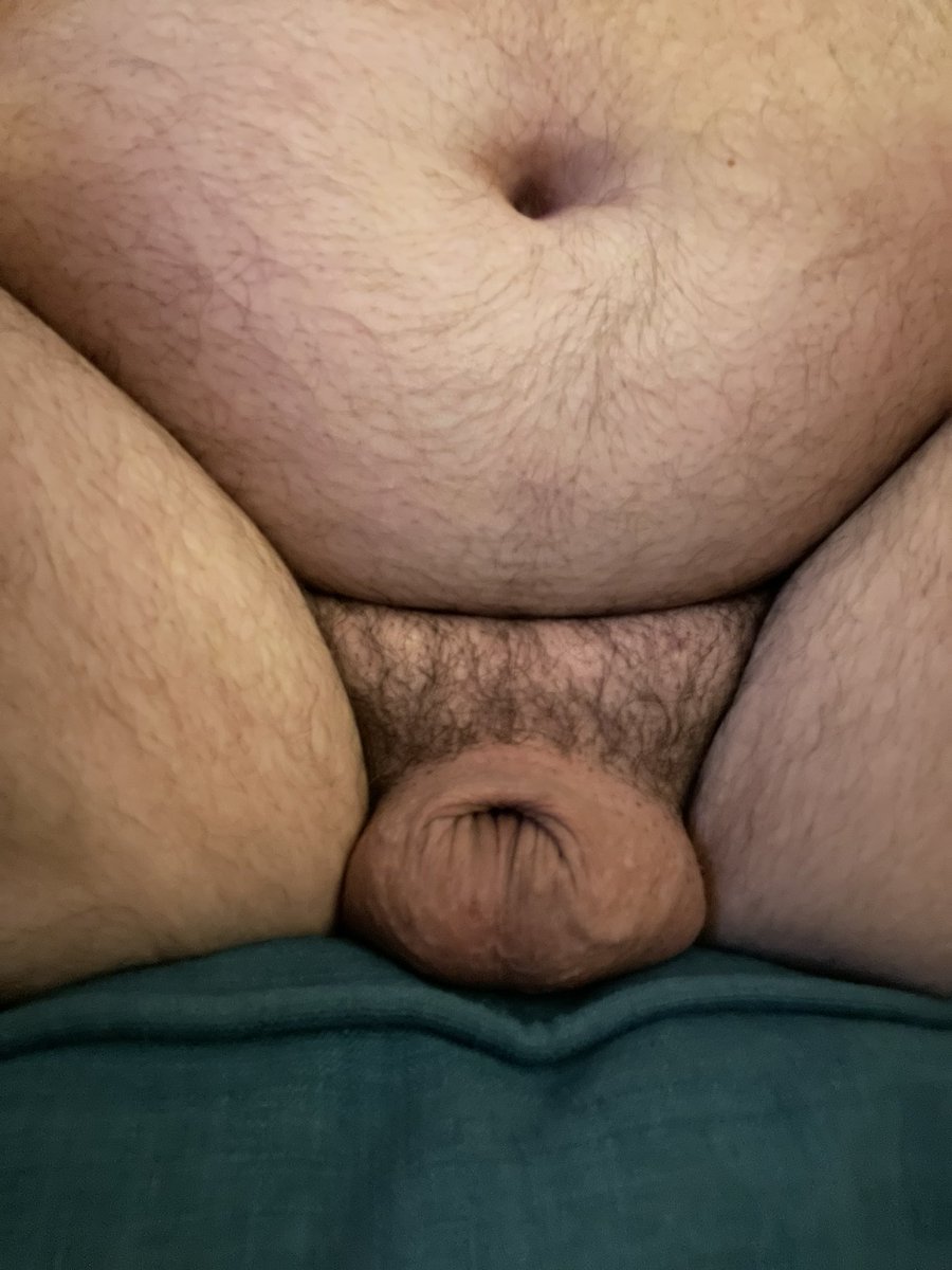 3inchSD's tweet photo. There are growers, there are showers, and there are turtlers… 🤣 #inniedick #bigbodsmallrod #tinypenis #smalldick https://t.co/22XiNlyySi