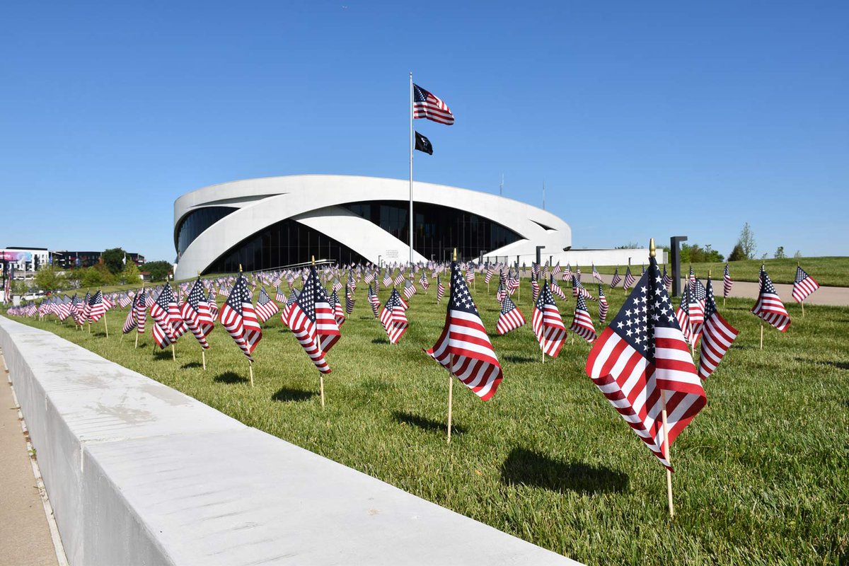 LaneCmh's tweet photo. Did you know @NationalVMM is offering FREE admission on #MemorialDay? Join in honoring those who made the ultimate sacrifice in service to our nation.  #laneaviation #nvmm #IWillAlwaysRemember https://t.co/TkG9dwoUVF