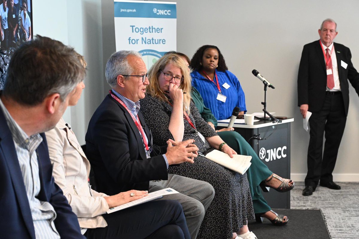 .@Love_plants CEO @IanPlantlife speaking at the @JNCC_UK strategy launch today. 

Ian appeared as a panellist alongside @JNCC_UKCEO @BeccyRSPB @CraigBennett3 & @juliet_vickery to discuss the importance of working in partnership #ForNaturePeoplePlanet 

jncc.gov.uk/news/together-…
