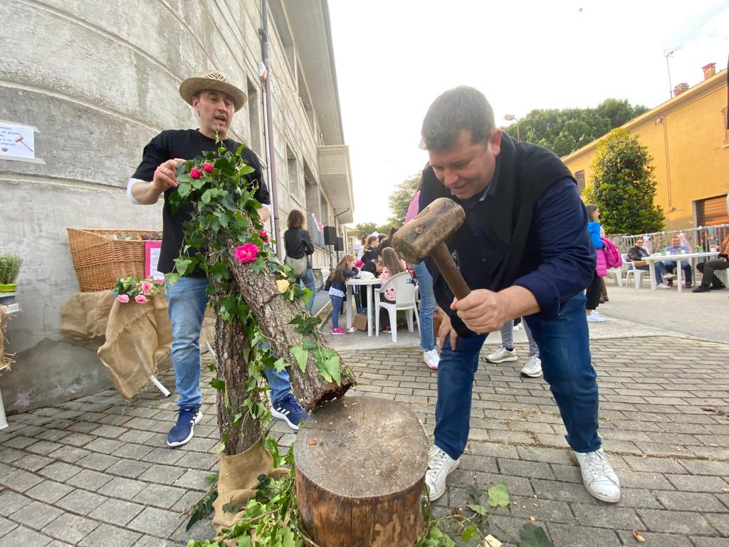 Ieri si è tenuta la 2^ edizione della #FestaDellaTrave organizzata da Vivere il Poderino “Quei dla Trave”
Un altro bell’esempio di aggregazione e di collaborazione con lo scopo di stare #Insieme, conoscersi, fare comunità.

#visitfano #Quartieri #Farecittà