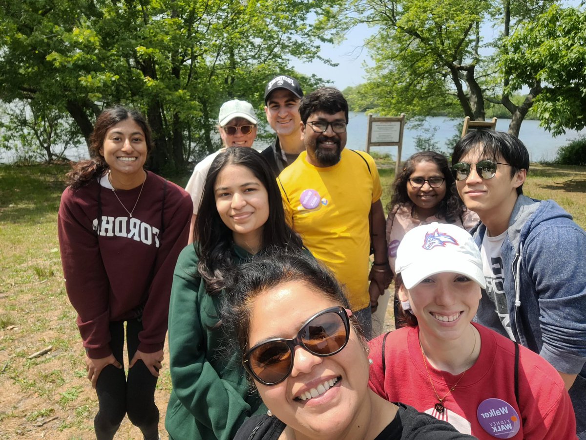 SBNephrology's tweet photo. In it together: the @nkf #LI #Kidney Walk 2023 #NephTwitter #MedTwitter #kidneyresearch @StonyBrookMed #labcrew https://t.co/jCqdwZfl7n