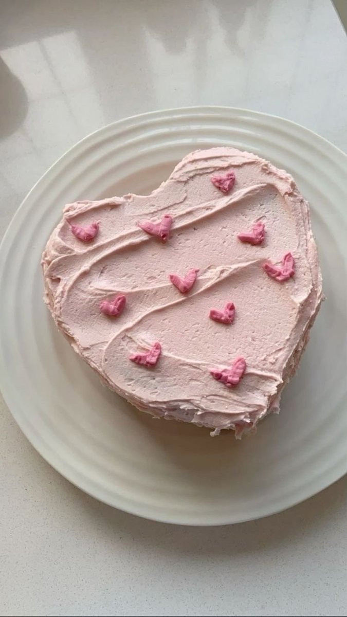prettiestavenue's tweet photo. heart cakes https://t.co/4bZDll6hph