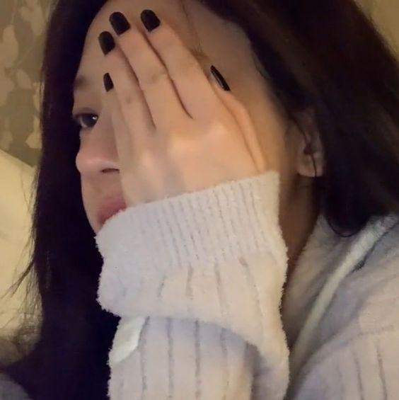 amonewa's tweet image. ㅤ    

Hello there?

     ㅤ