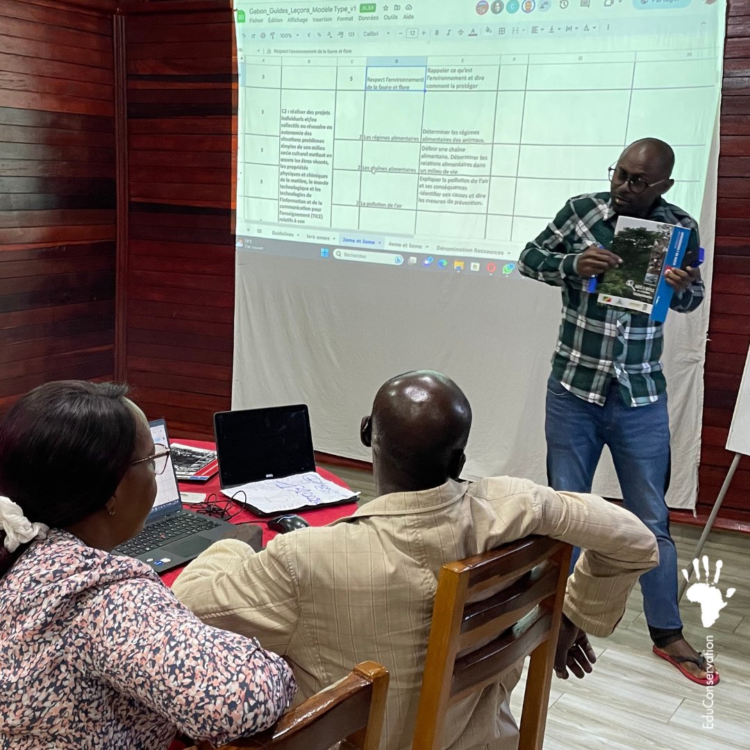 EduConservation's tweet photo. Au #Gabon, nous avons récemment organisé notre premier Atelier Collaboratif avec notre équipe d'experts pour commencer l'élaboration de nos ressources éducatives. Plus de nouvelles du Gabon très bientôt !
.
#TeamFirst #educonservation #education #conservation #teachers #school https://t.co/ZY9ba13iGi