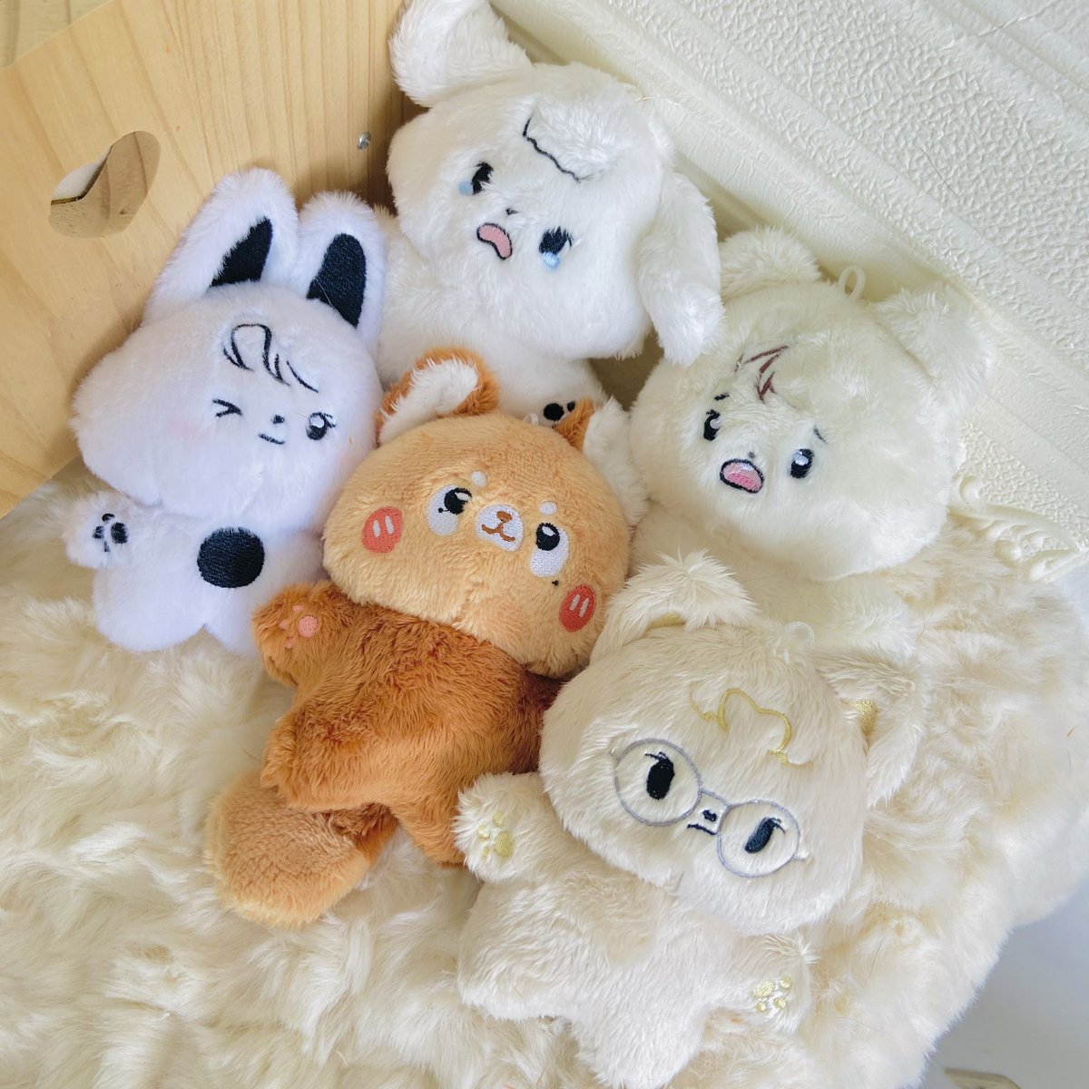 zoobaseone's tweet photo. ZOO BASE ONE 제로베이스원 10cm 인형 선입금♡
⏰05.23 00:00 -06.06 23:59 (KST)
✔️ https://t.co/JLf0qUu0Qf

#제베원 #ZB1 #ZEROBASEONE #장하오 #성한빈 #리키 #김규빈 #한유진

#RT+ #FOLLOW 추첨 한 분께 원하는 인형을 보내드리겠습니다!

If you want to open G.O Please DM💌 https://t.co/FijB9pVA5s