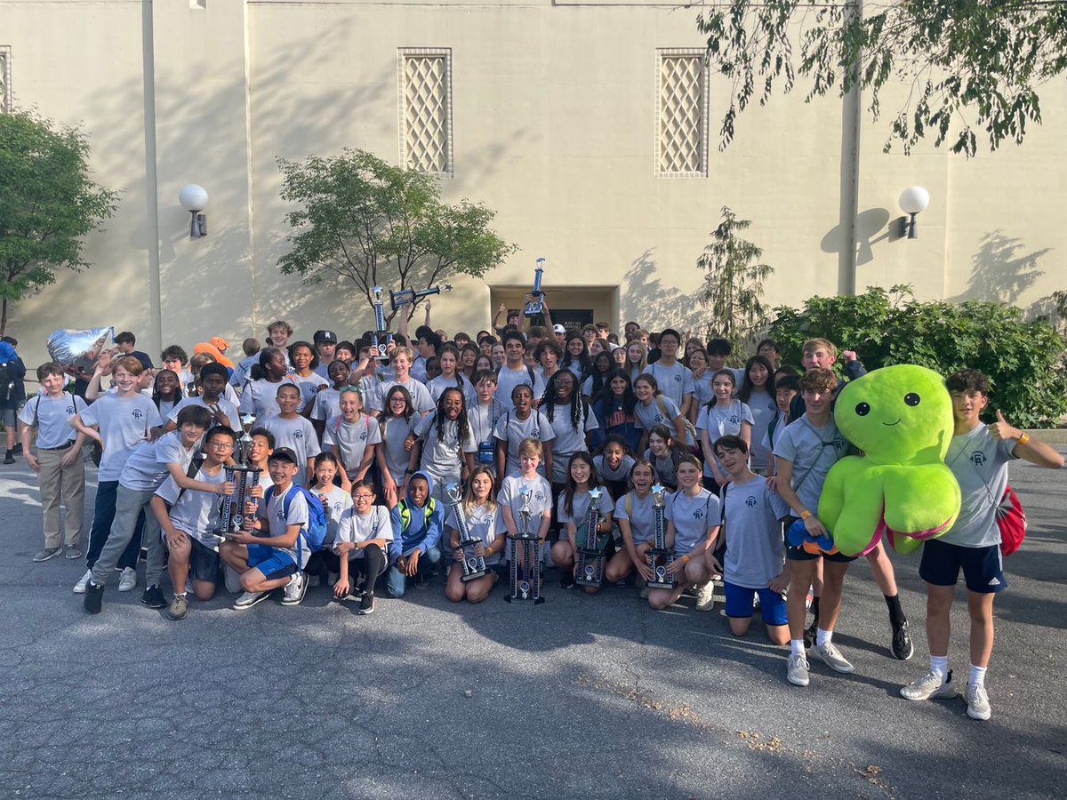 Ea1785's tweet photo. Nearly 150 @ea_middle student-musicians performed at the annual Music in the Parks competition at @Hersheypark last week, earning top marks in their respective classifications. 🏆 Well done, Middle Schoolers! https://t.co/El3yF4wctK https://t.co/a5njvBODQj