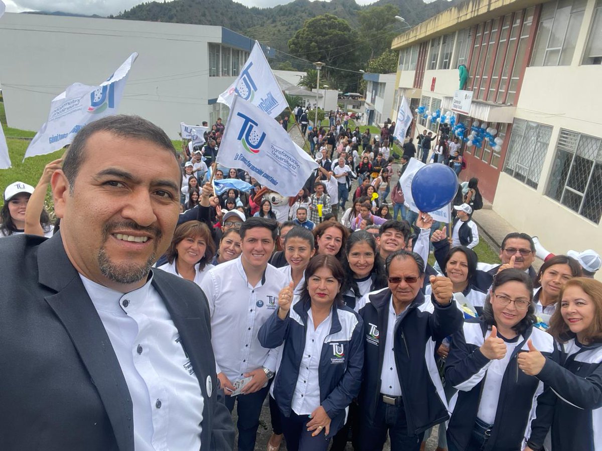 NikolayAguirre's tweet photo. ¡Gracias por todo el apoyo, mi querida Facultad Jurídica! 

Qué alegría ver cómo Elvia junto a todos los estamentos han trabajado incansablemente por la excelencia.

¡Este 2 de junio, en Jurídica continúa la transformación para la excelencia académica!

#NikolayYElvia2023 https://t.co/zmmiNUEpV4