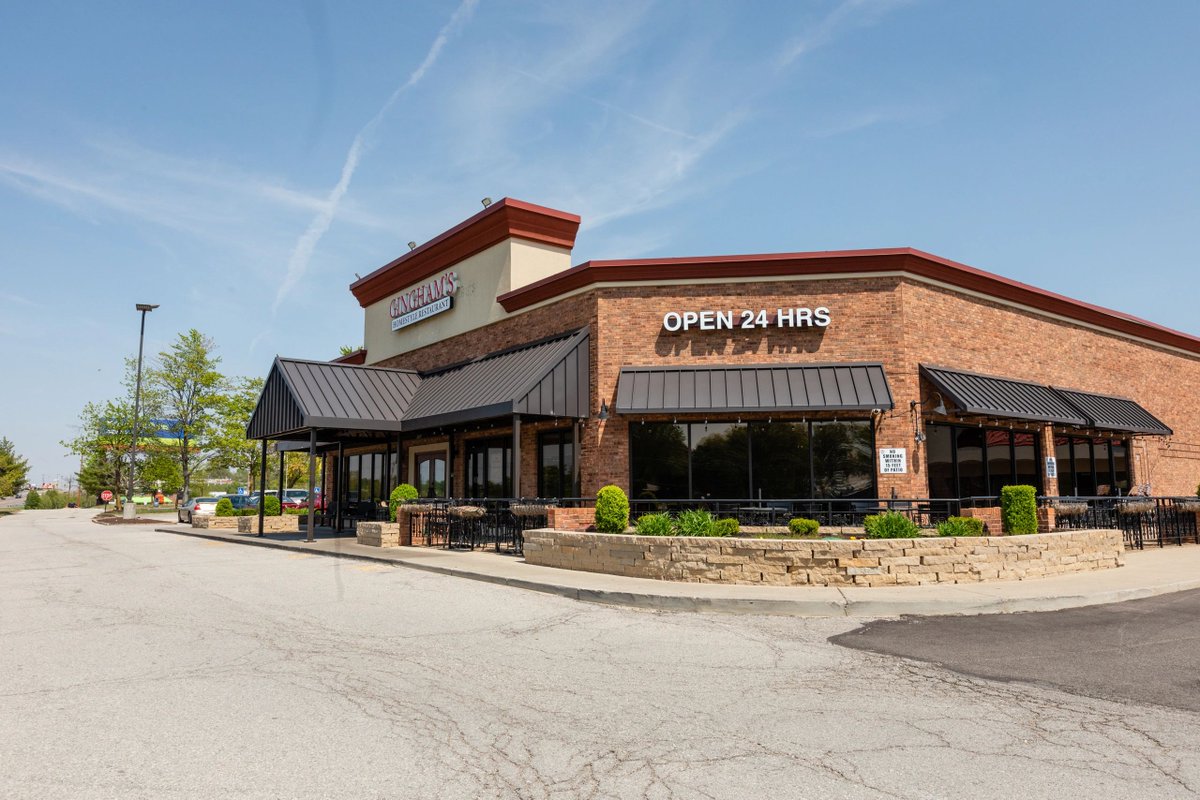 We're a family-friendly restaurant that serves your favorite comfort food around the clock. We're open 24 hours every day but Monday, so we hope to see you stop by! #GinghamsRestaurant #LocalDiner #HotMealWithASmile